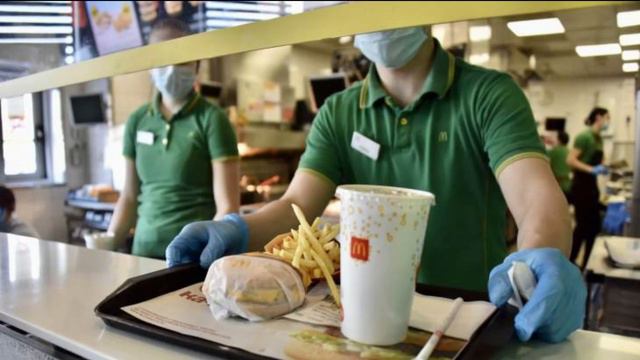 McDonald's ушел с концами из России смотреть онлайн