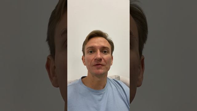У бедных людей постоянно нет времени - им просто некогда богатеть смотреть онлайн