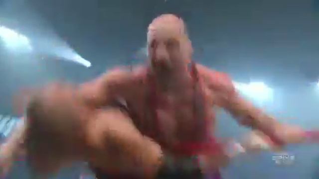 Kurt Angle vs Desmond Wolfe - Street Fight смотреть онлайн