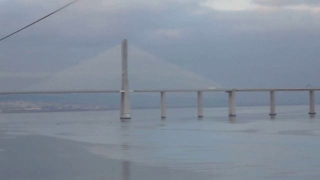 На канатной дороге, Лиссабон, Португалия смотреть онлайн