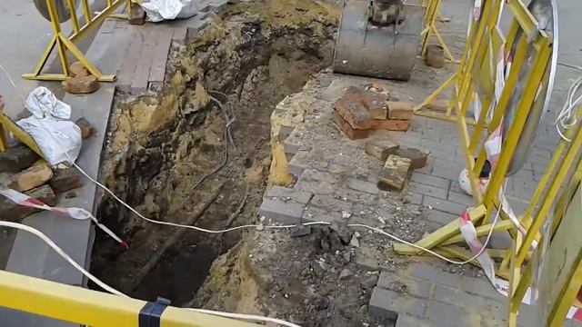 ул володарского47!траншея!ремонт!центр города смотреть онлайн