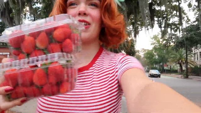 Halloween 2023: Strawberry Shortcake Edition | Isis Lisette смотреть онлайн