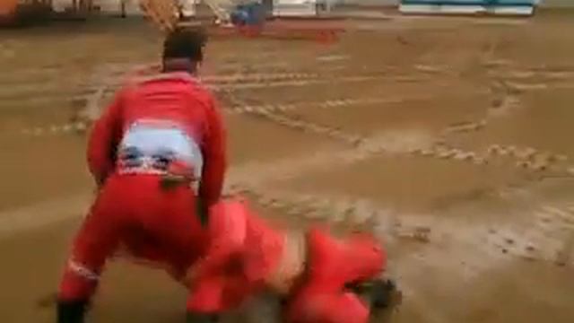 Казах против Китайца смотреть онлайн