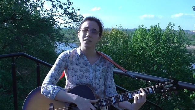 Кристинка поет под гитару. смотреть онлайн