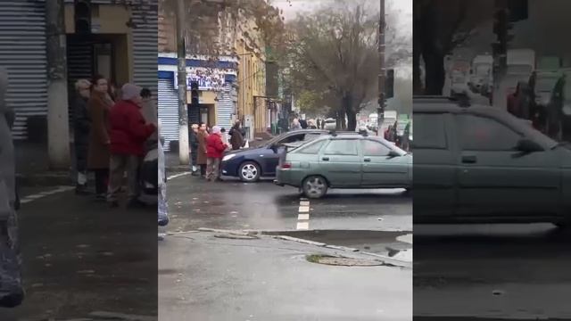 Пенсионеры в Одессе протестуют против отсутствия света