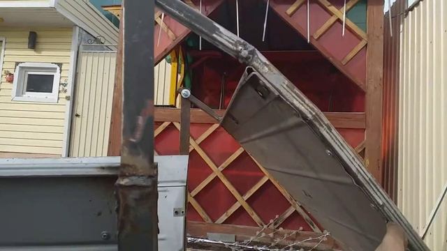 прицеп на мини трактор подъем кузова лебедкой смотреть онлайн