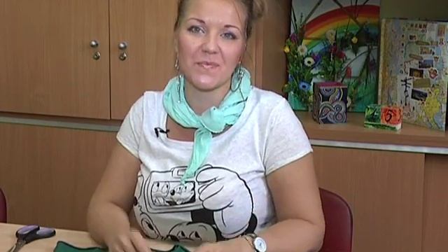 Школа дизайна. Футболка превращается в майку с кружевами смотреть онлайн