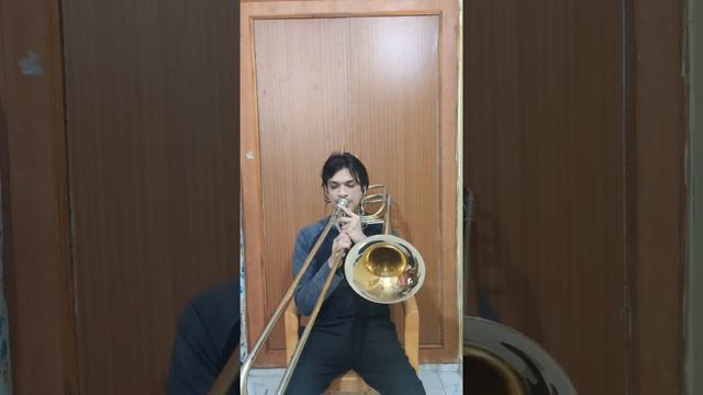 O Holy Night = Trombone Solo смотреть онлайн