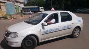 Заезд в гараж передом и параллельная парковка