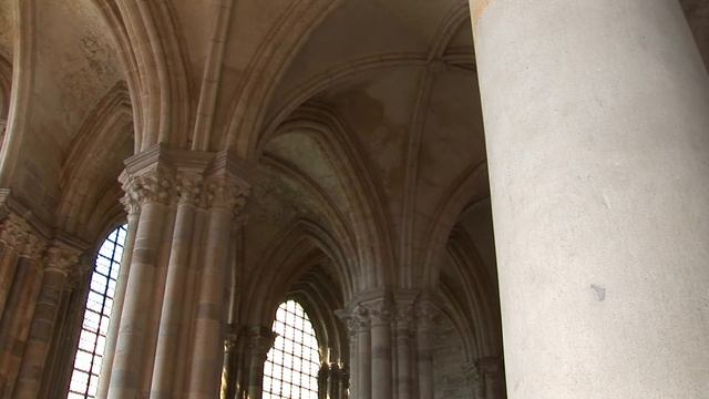 Vézelay Tourist Guide 🇫🇷 France смотреть онлайн