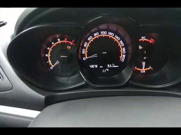 Лада веста!Прогревочные обороты!