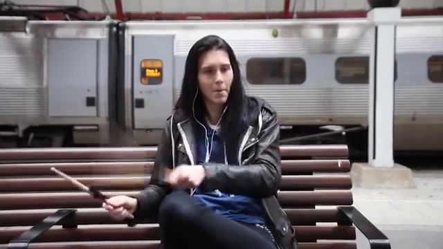 Freedrum Virtual Drumkit Lets You Play Drums Anywhere смотреть онлайн