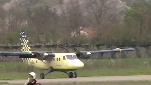 Twin Otter - Engine failure on take-off смотреть онлайн