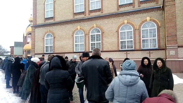 2018г. Крещенское освящение воды в Свято-Никольском кафедральном соборе Мариуполя . смотреть онлайн