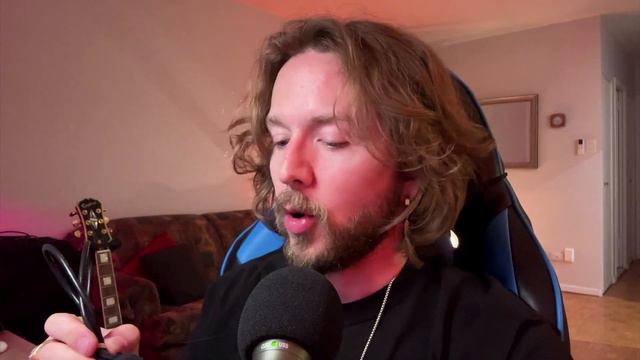 Why Is EVERYONE Buying THIS Midi Keyboard? AKAI Mini MPK смотреть онлайн