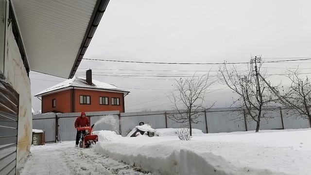 снегоуборщик, первая уборка смотреть онлайн