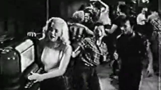 Mamie Van Doren - Oobala Baby смотреть онлайн