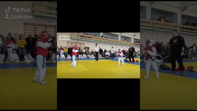Прямой наводкой. Уронил на мае гери. Киокушинкай каратэ. Топал Александр. смотреть онлайн