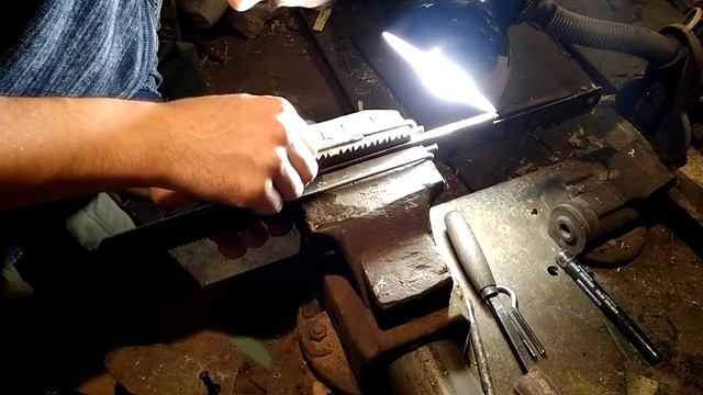 Как Сделать Варган: Мастер-класс Дмитрия Махциева. How to Make Jaws Harp смотреть онлайн
