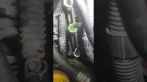 лексус 470,извлечение обломаных болтов крышки клапанов.