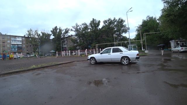 Майкудук летом | 11 А мкр - двор домов №№ 19, 7, 11 и 22, 23 показывает отсутствие логики, лето 202 смотреть онлайн