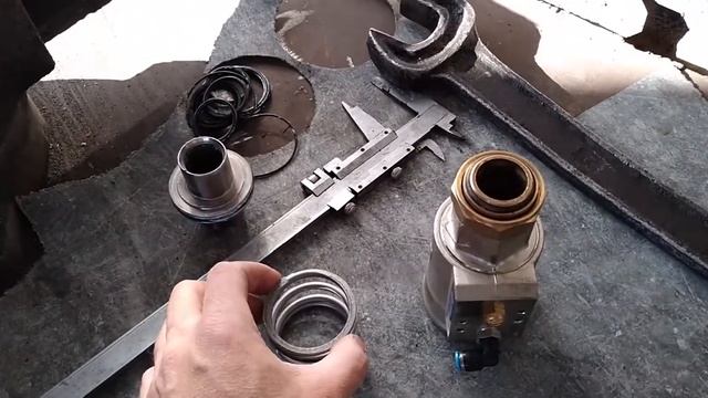 Ремонт генератора АЗОТА. Казахстан г. Шымкент. Nitrogen generator - repair by the service departmen смотреть онлайн