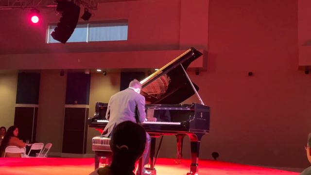 Jeremy Darrow “Dolphin Dance” piano solo by Herbie Hancock смотреть онлайн