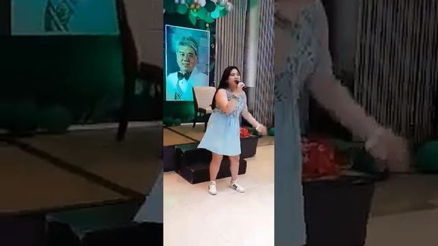 I Wanna Dance With Somebody cover by Eleana Gabunada смотреть онлайн