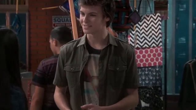 Best Friends Whenever – The Girls of Christmas Past clip5 смотреть онлайн