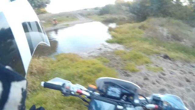 Брод, XLR250 по седло смотреть онлайн