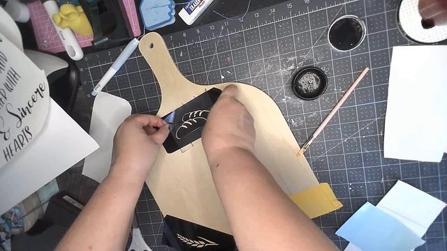 ?How to Make a Pizza Peel ? using a Stencil in Cricut Design Space - A Tutorial смотреть онлайн