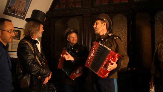 Казаки гуляют по Кафедральному собору смотреть онлайн