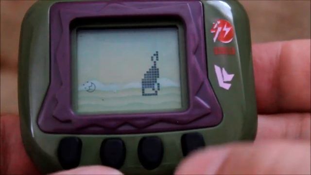 Gorilla vs Dinosaur virtual pet review | Тамагочи "Gorilla vs Dinosaur" смотреть онлайн