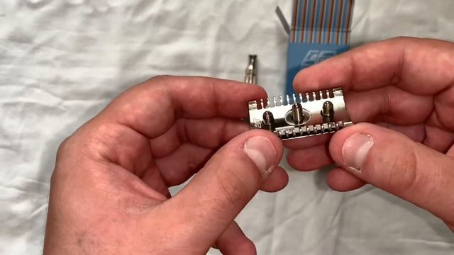 Fatip Piccolo Open Comb. Италия. Безопасная бритва.