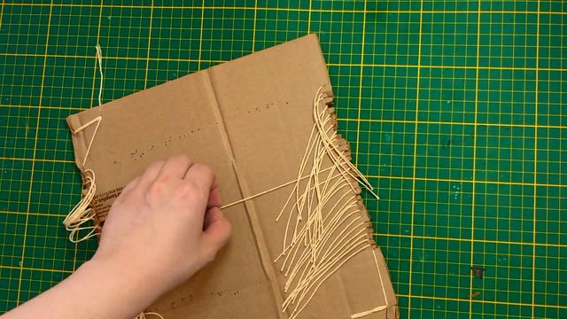 DIY-ДЕЛАЮ КОВРИК СВОИМИ РУКАМИ | техника гобелен смотреть онлайн
