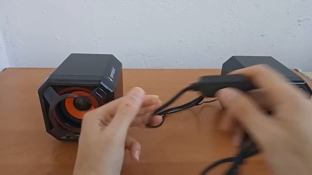 Распаковка, комплектация, внешний вид колонок Gembird SPK-405 смотреть онлайн