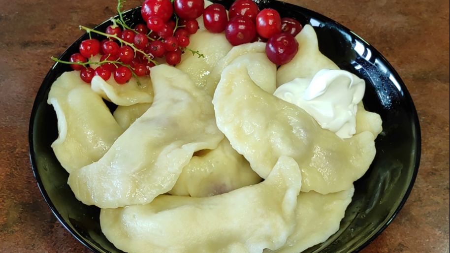 Вареники с вишней.Секрет теста и начинки.