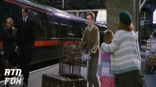 "ПЛАТФОРМА 9 и 3/4". Гарри Поттер и философский камень (2001) смотреть онлайн