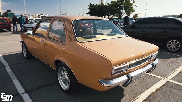 CHEVROLET CHEVETTE 1978 INTERIOR MONOCROMÁTICO E RODAS FORJADAS WELD смотреть онлайн