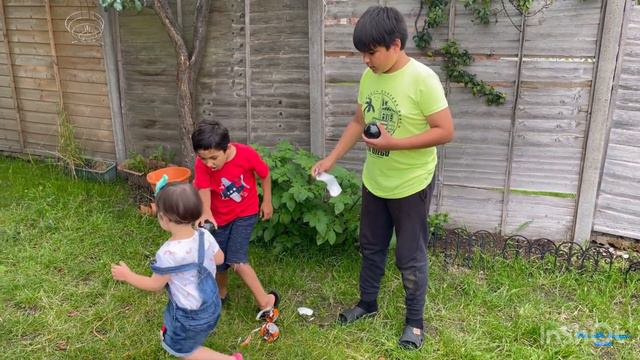 Zuru’s 5 surprise Monster trucks смотреть онлайн