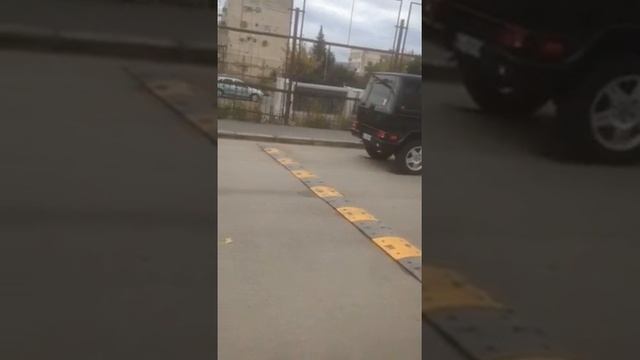Mercedes g500 vs toyota 4 runner смотреть онлайн