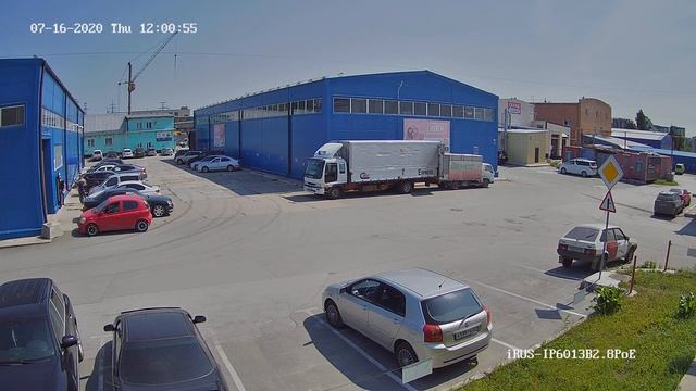 iRUS IP6013B2 8PoE улица, день смотреть онлайн
