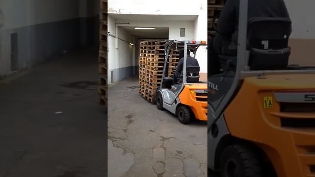 Europalette, Europaletten смотреть онлайн