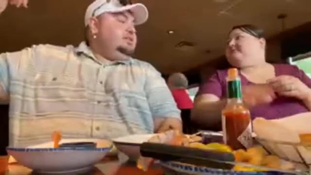 Red Lobster’s ENDLESS SHRIMP • All You Can Eat смотреть онлайн