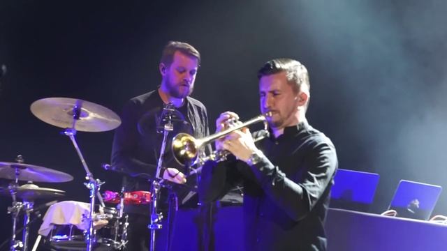 Caro Emerald - Night like this / Istanbul 2016 смотреть онлайн