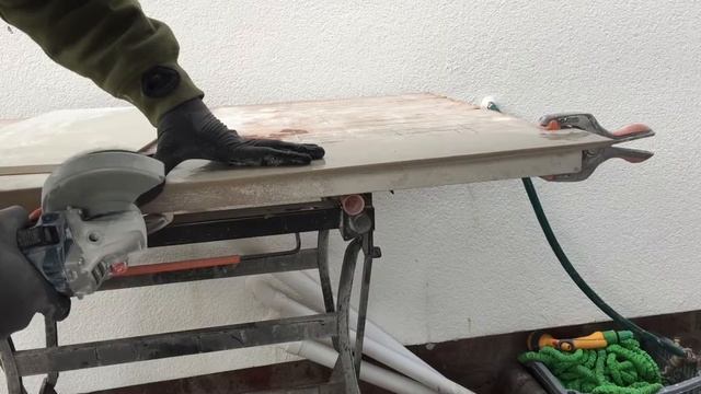 How to mitre porcelain tiles. смотреть онлайн