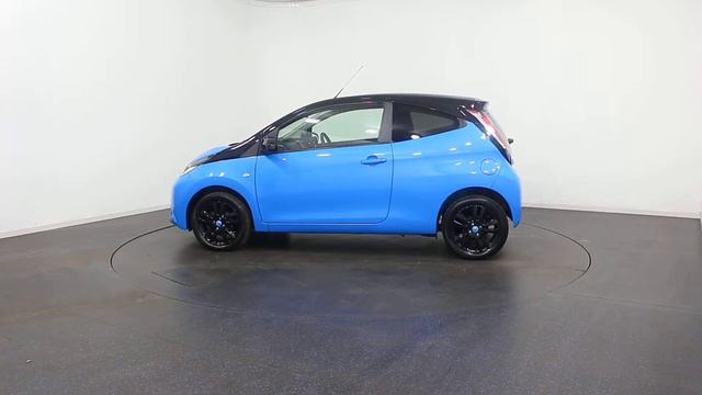 YK65UUJ TOYOTA AYGO 1.0 VVT-I X-CITE 2 3d 69 BHP смотреть онлайн