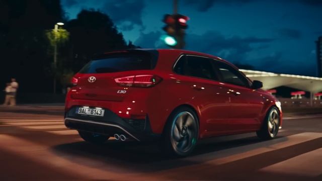Hyundai i30 v limitované edici Family смотреть онлайн