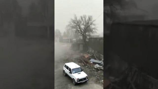 ураган в Талдыкоргане 😱 смотреть онлайн