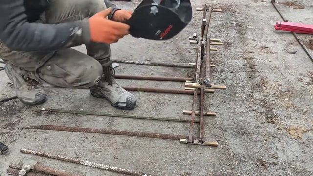 Как правильно сварыть закладные под подъемник, монтаж установка сто. (LAUNCH)... смотреть онлайн